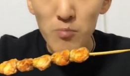 瓜牛哥吃小鱼,瓜牛哥与小鱼的美食奇遇记