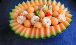 虾能与哈密瓜一起吃吗,美味搭配的禁忌与建议