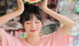 可爱头像吃瓜女孩,可爱吃瓜女孩的趣味日常