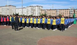 赤峰某实验中学吃瓜,一场吃瓜引发的校园热议