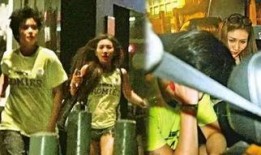 午夜狂奔吃瓜视频,揭秘吃瓜视频背后的疯狂世界