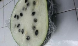 孕晚期吃梨瓜,营养美味两不误