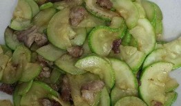 云南中学吃瓜,校园“吃瓜”现象背后的故事