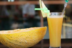 半岁可以吃哈密瓜汁吗,哈密瓜汁探索