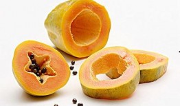 孕晚期吃梨瓜,营养美味两不误