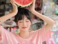 重庆吃瓜少女头像情侣,甜蜜瓜味，共享生活点滴