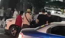 吃瓜青年开车,吃瓜青年驾车奇遇记