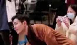 亲吻戏吃瓜,揭秘影视剧中那些令人脸红的亲吻戏幕后故事