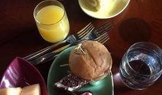 闺蜜酒店吃瓜,一场意外的“吃瓜”盛宴